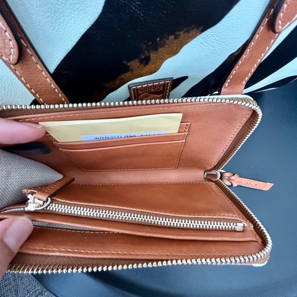 NEW! DOONEY & BOURKE LARGE SATCHEL/WALLET SET - Picture 8 of 10